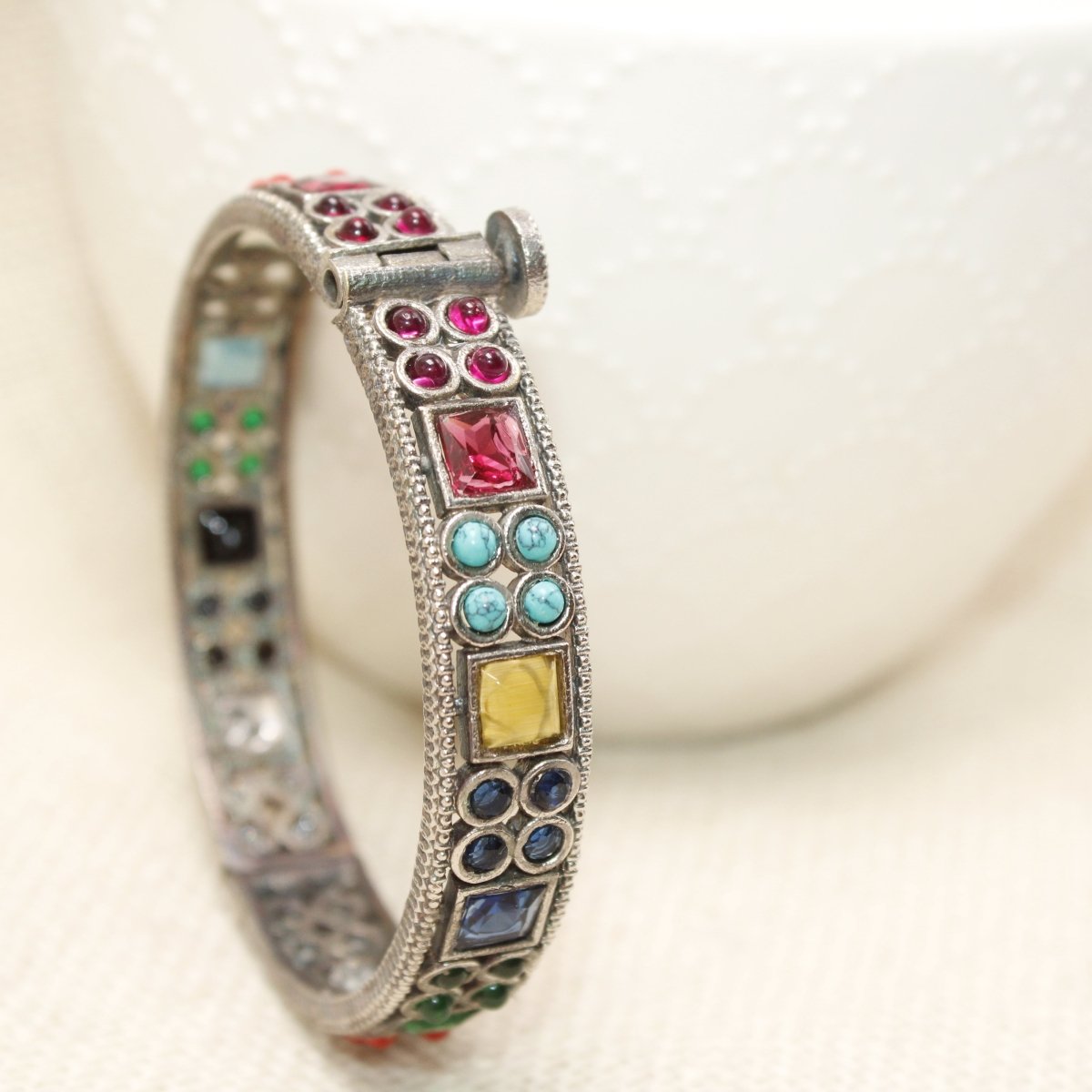 DUAL - TONE SQUARE AND DOTS STONE KADA - MULTICOLOUR - kada