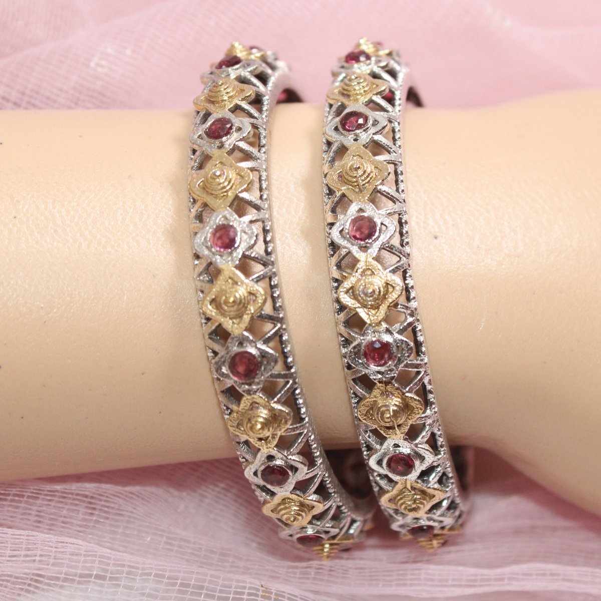 DUAL - TONE TRIKON JAALI RAJPUTANA BANGLE PAIR - SET OF 2 BANGLES - RED - kada