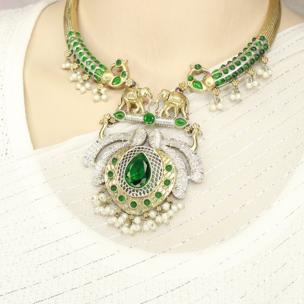 GAJ PAIR DUAL - TONE HASLI NECKLACE - GREEN - Necklaces