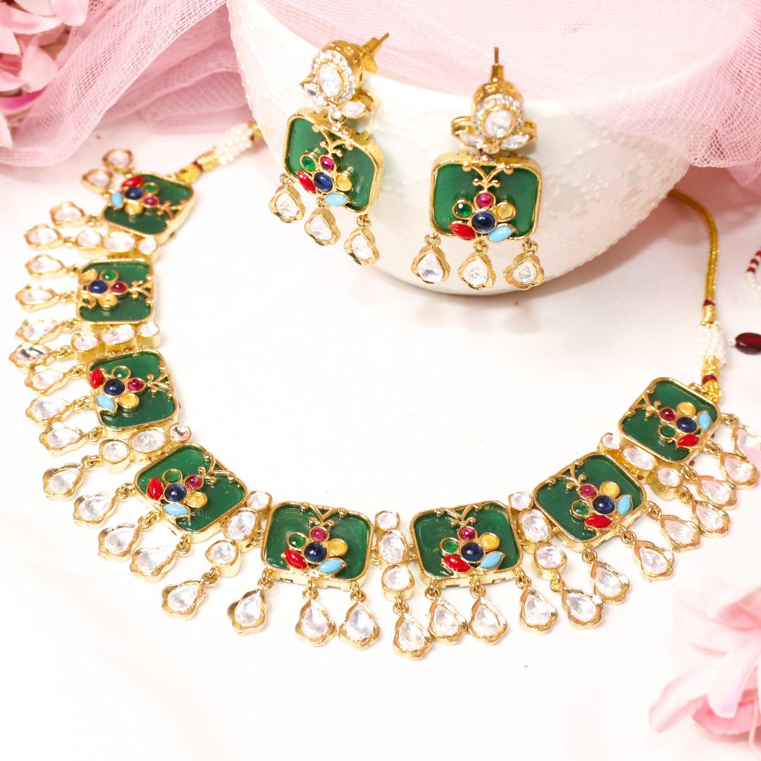 GULMOHAR - POLKI & STONE NECKLACE - GREEN - Necklaces