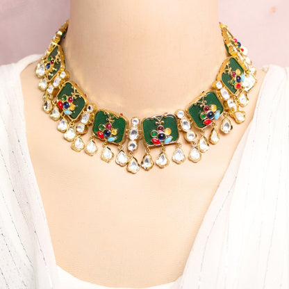 GULMOHAR - POLKI & STONE NECKLACE - GREEN - Necklaces