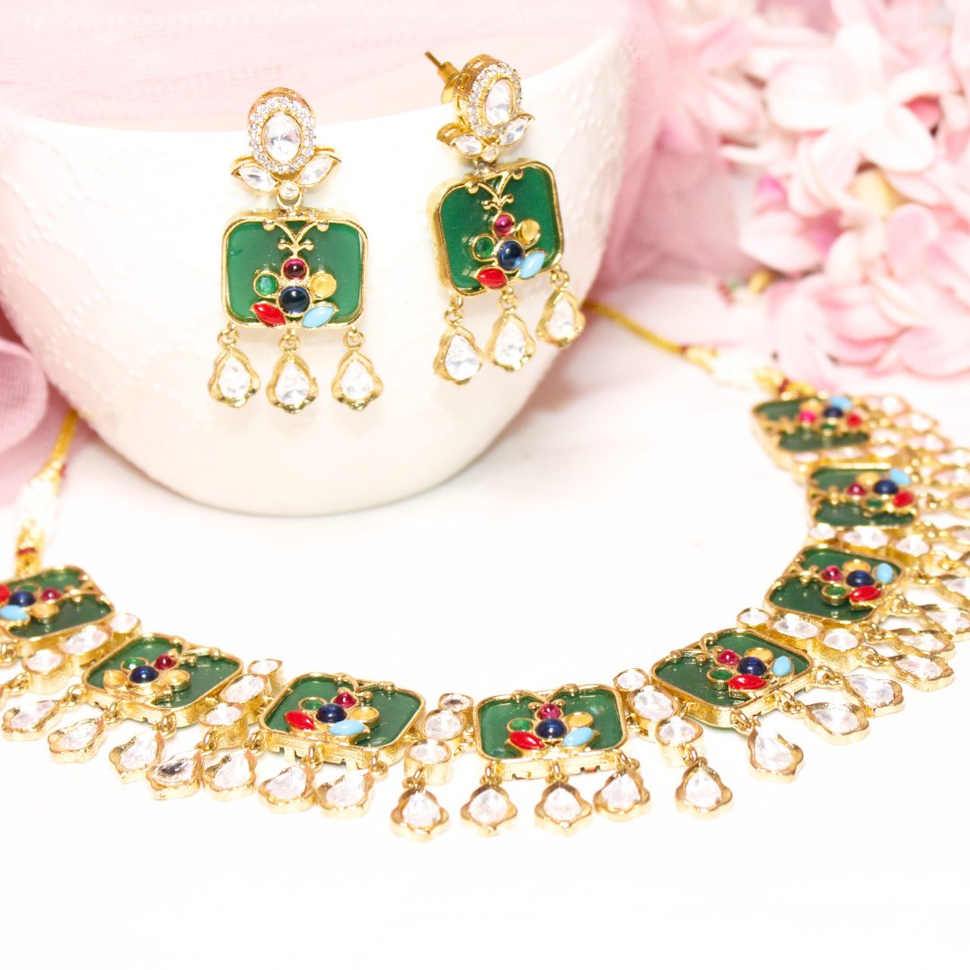 GULMOHAR - POLKI & STONE NECKLACE - GREEN - Necklaces