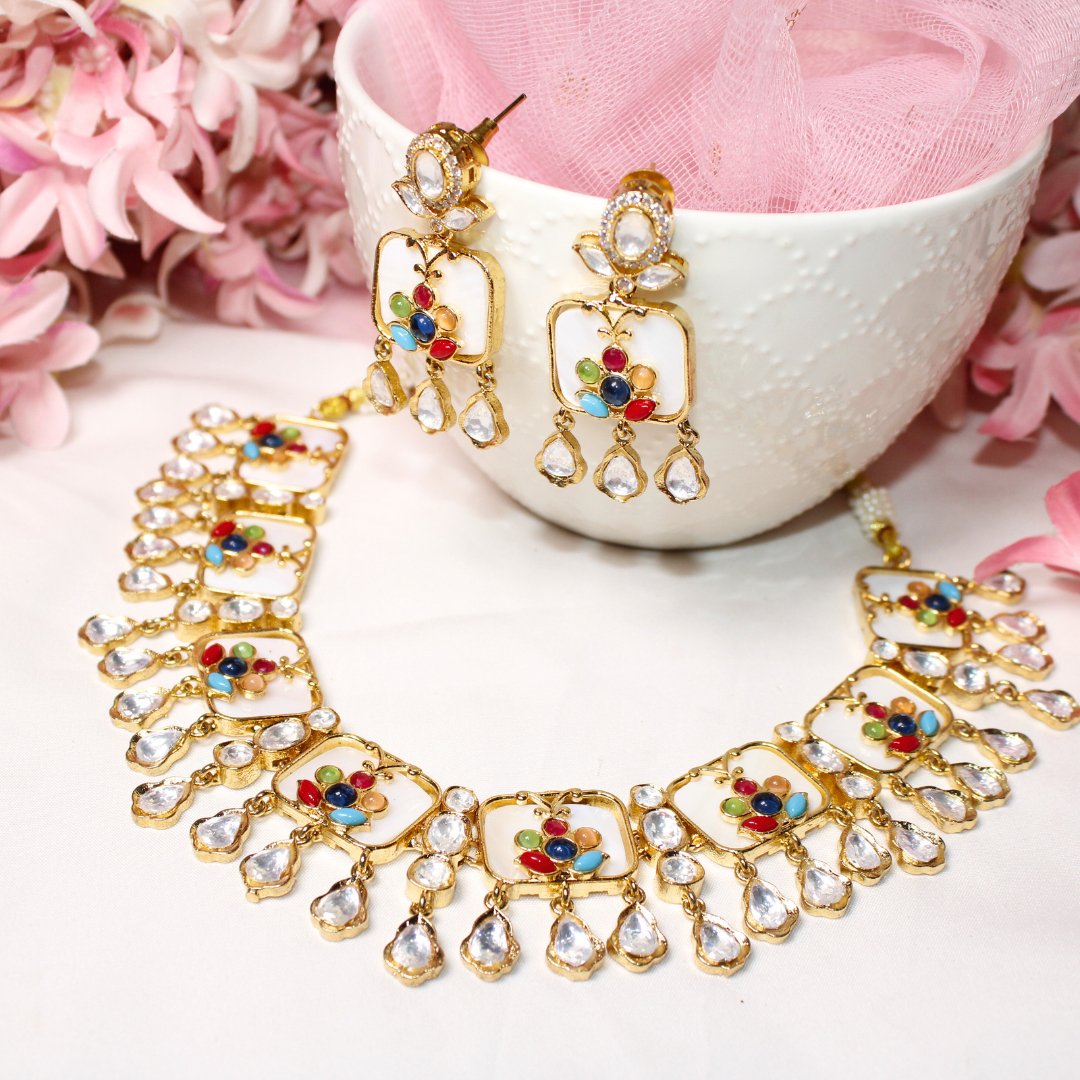 GULMOHAR - POLKI & STONE NECKLACE - WHITE - Necklaces