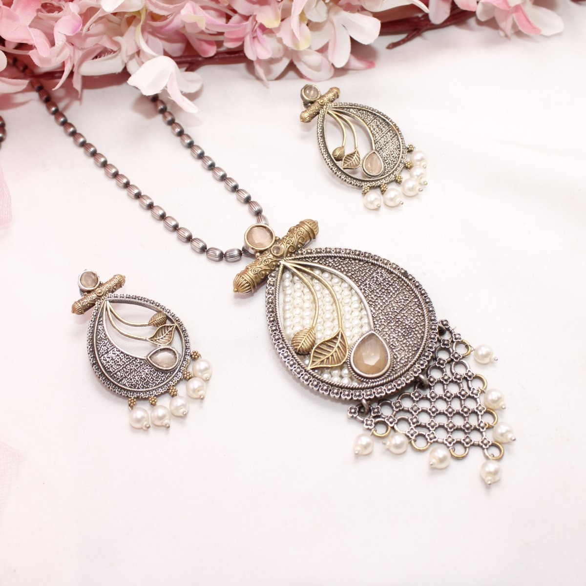 KALASH - DUAL - TONE PEARL JAALI ANTIQUE GOLDEN PENDANT SET - LIGHT BROWN - Charms & Pendants