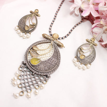 KALASH - DUAL - TONE PEARL JAALI ANTIQUE GOLDEN PENDANT SET - YELLOW - Charms & Pendants