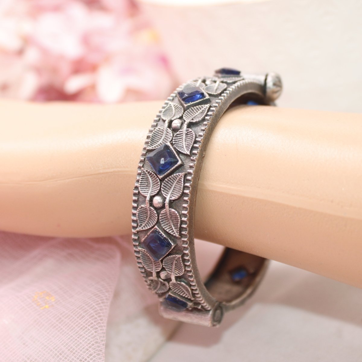 KALI - OXIDISED SILVER LOOK ALIKE KADA - BLUE - kada