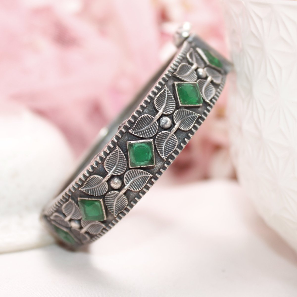 KALI - OXIDISED SILVER LOOK ALIKE KADA - GREEN - kada