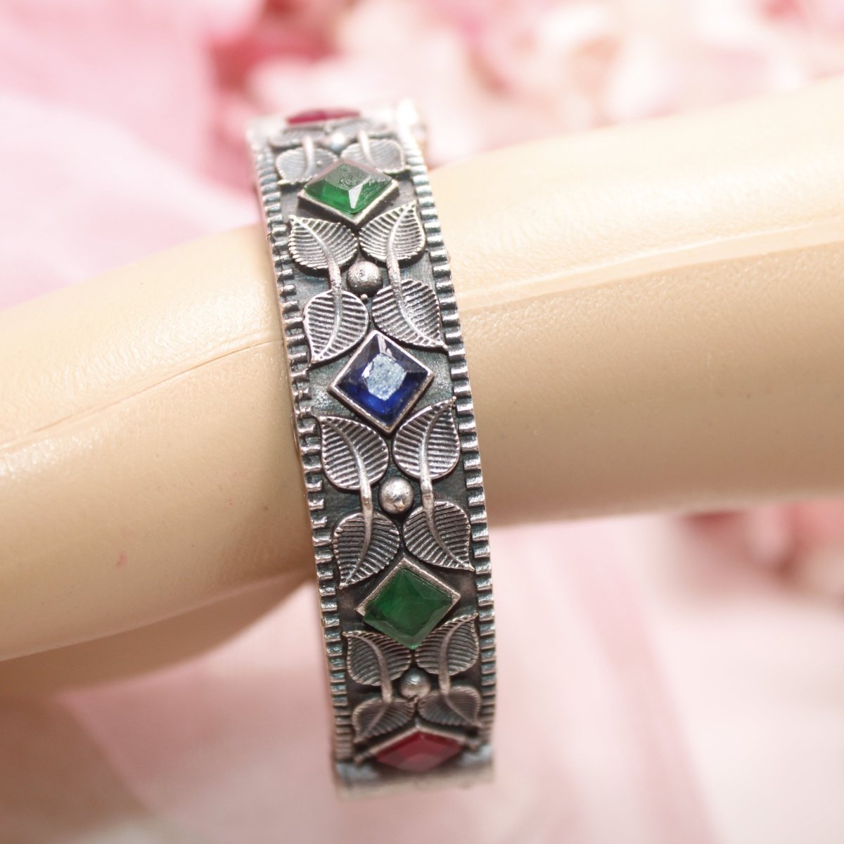 KALI - OXIDISED SILVER LOOK ALIKE KADA - RED GREEN BLUE - kada