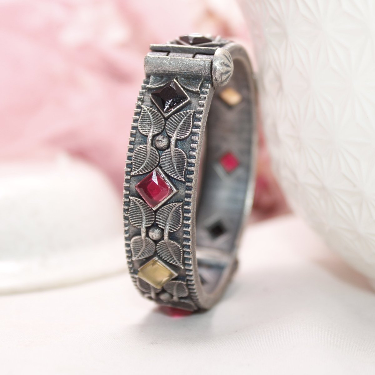 KALI - OXIDISED SILVER LOOK ALIKE KADA - RED YELLOW BLACK - kada