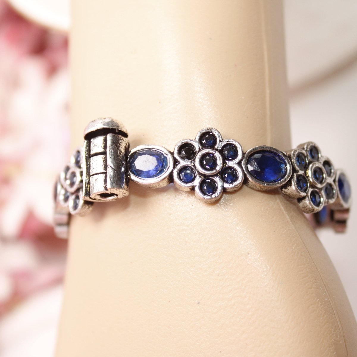 KALKI - OXIDISED SILVER LOOK ALIKE KADA - BLUE - kada