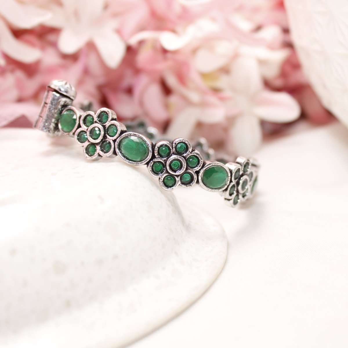 KALKI - OXIDISED SILVER LOOK ALIKE KADA - GREEN - kada