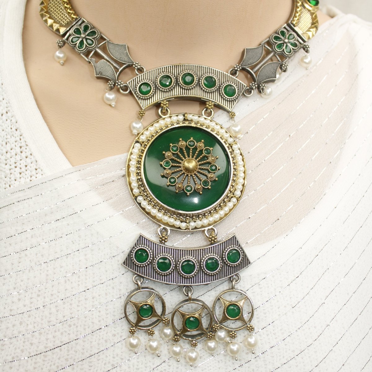 KAMYA - RAJPUTANA DUAL - TONE NECKLACE SET - GREEN - Necklaces