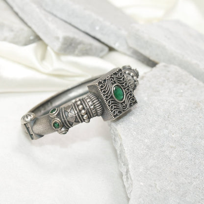 KARIGARI - ANTIQUE OXIDISED KADA - GREEN - kada