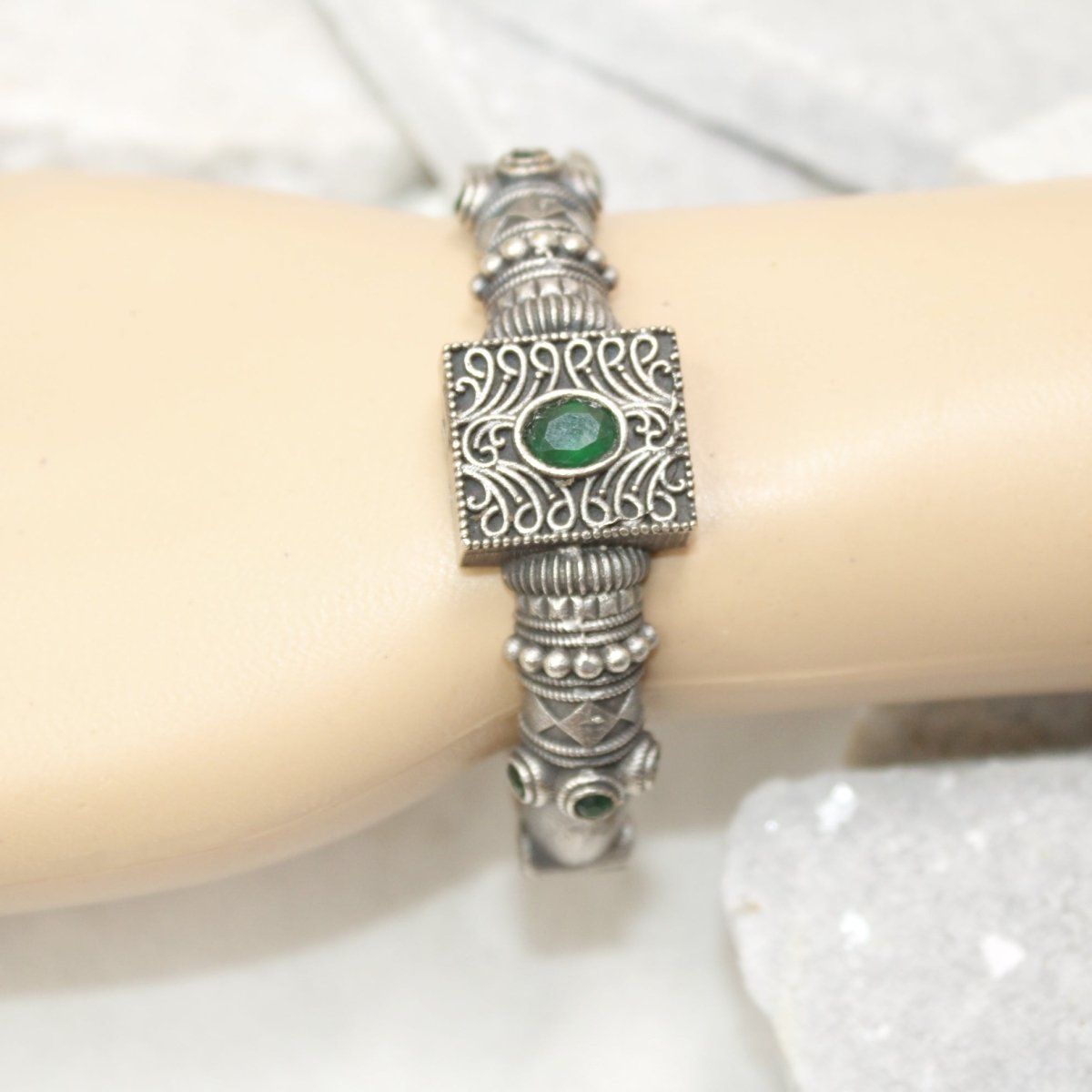 KARIGARI - ANTIQUE OXIDISED KADA - GREEN - kada