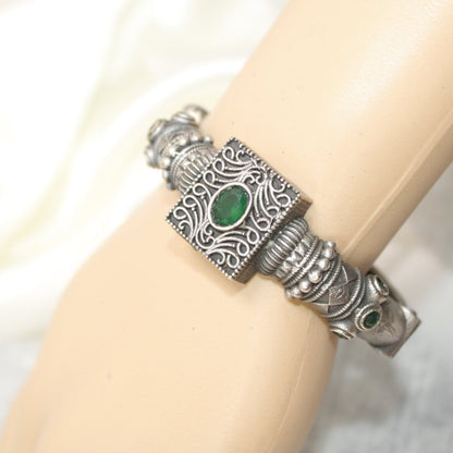 KARIGARI - ANTIQUE OXIDISED KADA - GREEN - kada