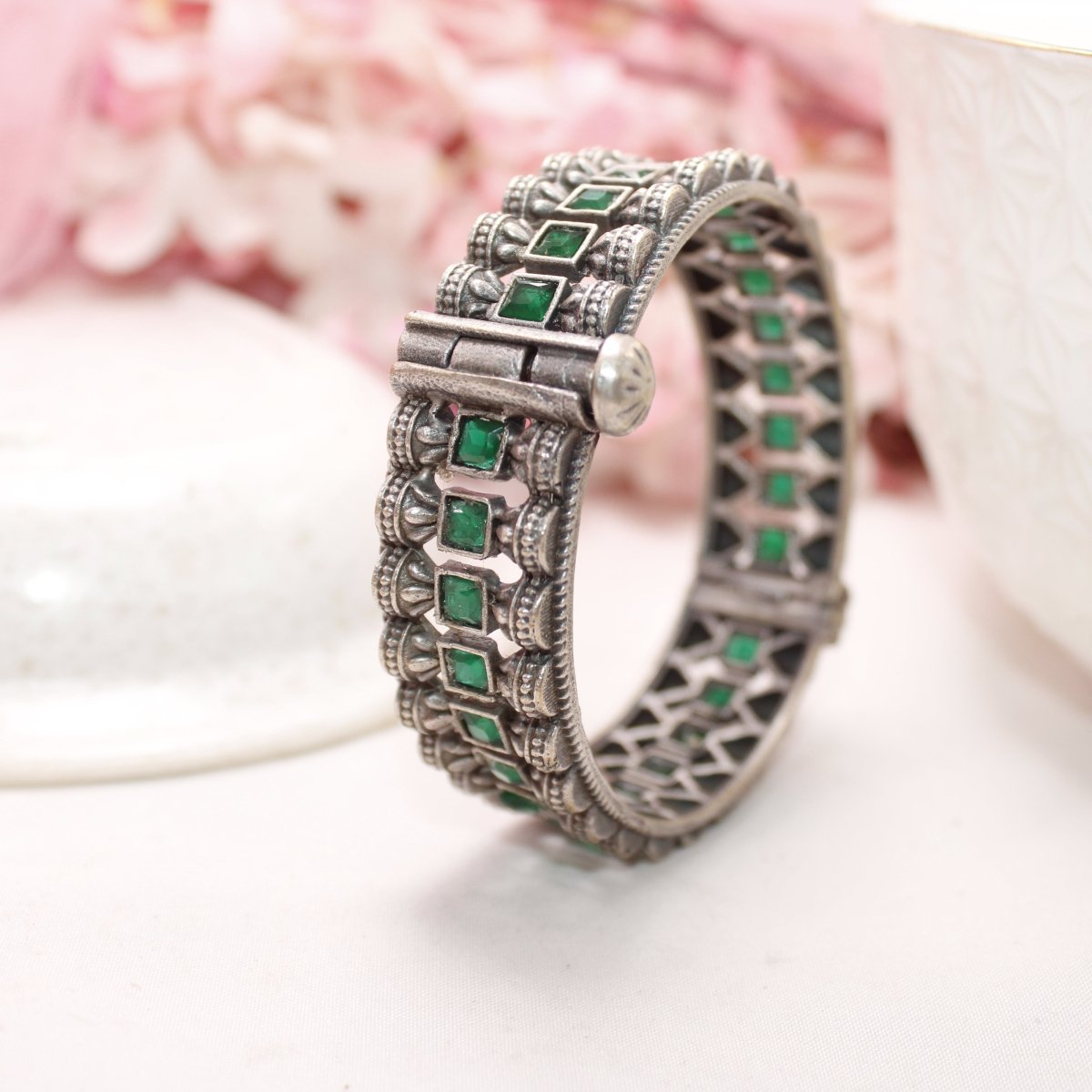 KASTURI - OXIDISED SILVER LOOK ALIKE KADA - GREEN - kada