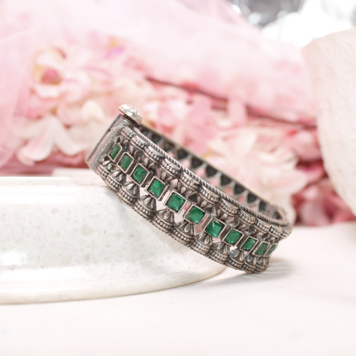 KASTURI - OXIDISED SILVER LOOK ALIKE KADA - GREEN - kada