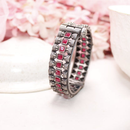 KASTURI - OXIDISED SILVER LOOK ALIKE KADA - RED - kada