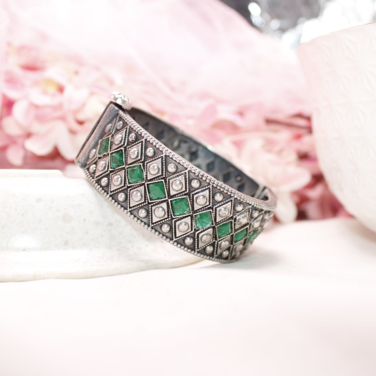 KAVERI - OXIDISED SILVER LOOK ALIKE KADA - GREEN - kada