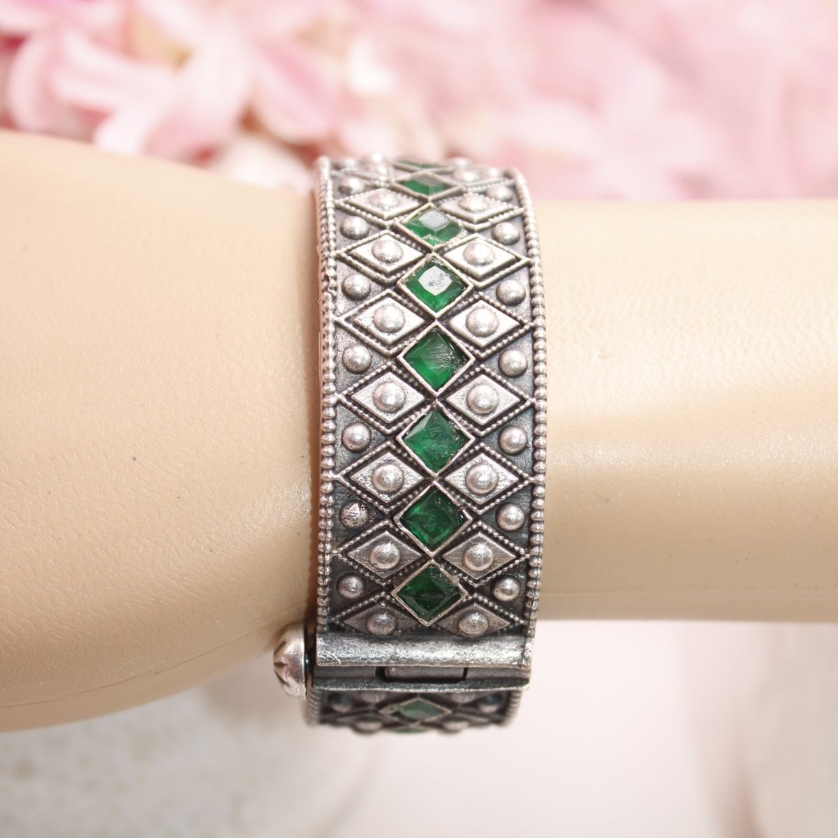 KAVERI - OXIDISED SILVER LOOK ALIKE KADA - GREEN - kada