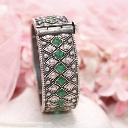 KAVERI - OXIDISED SILVER LOOK ALIKE KADA - GREEN - kada