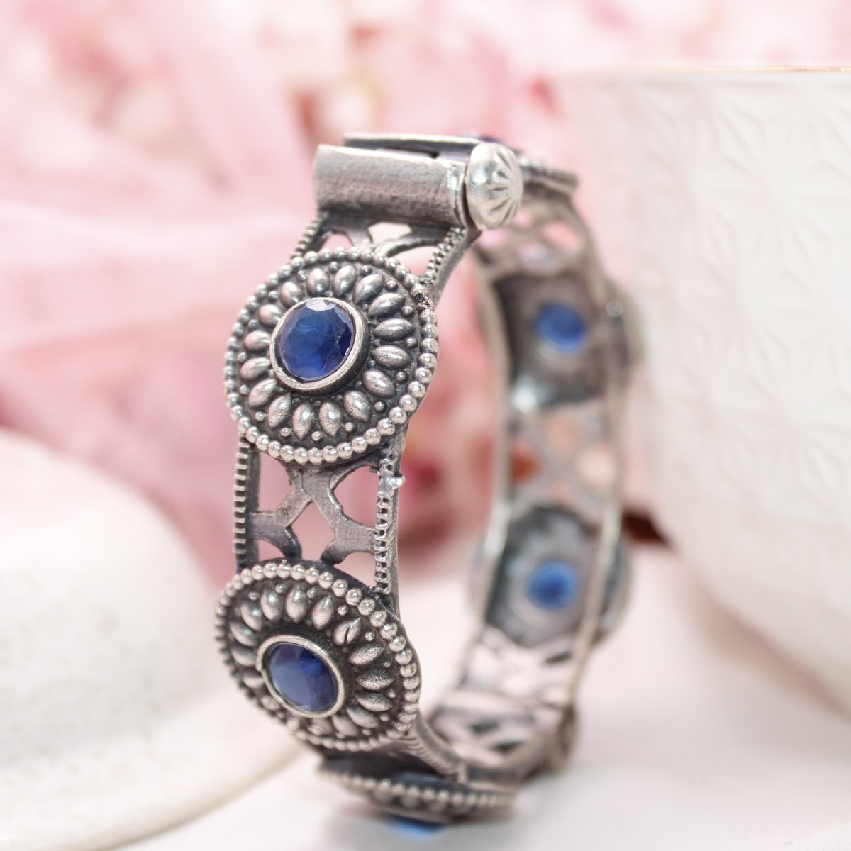 KISHA - OXIDISED SILVER LOOK ALIKE KADA - BLUE - kada