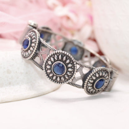 KISHA - OXIDISED SILVER LOOK ALIKE KADA - BLUE - kada