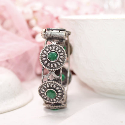 KISHA - OXIDISED SILVER LOOK ALIKE KADA - GREEN - kada