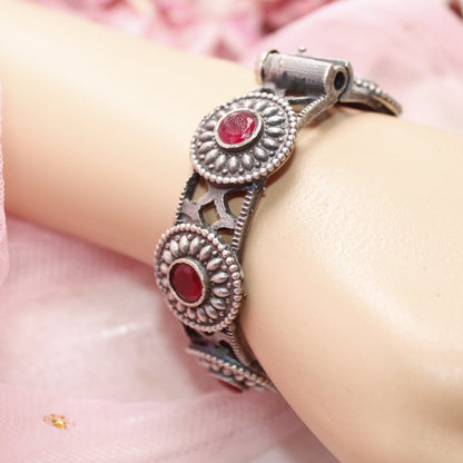 KISHA - OXIDISED SILVER LOOK ALIKE KADA - RED - kada