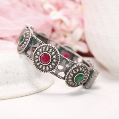 KISHA - OXIDISED SILVER LOOK ALIKE KADA - RED & GREEN - kada