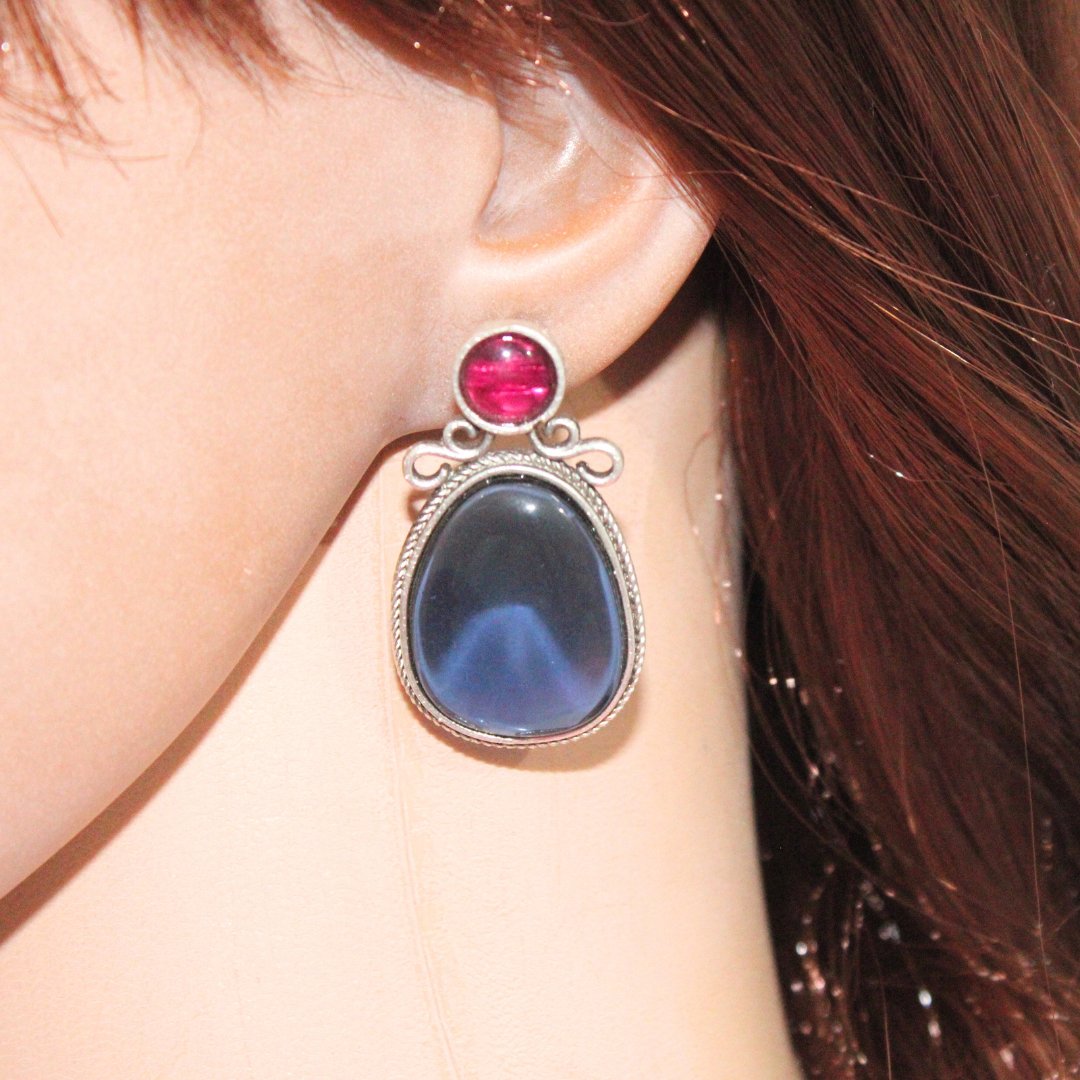 KIYA MONALISA STONE STUD-BLUE & MAGENTA -EARRING