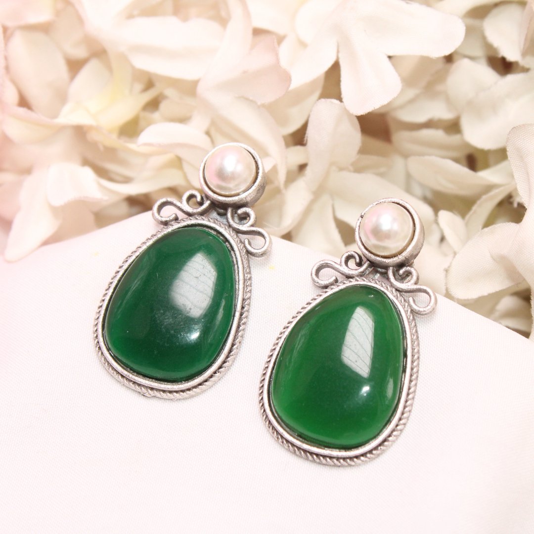 KIYA MONALISA STONE STUD-GREEN & WHITE -EARRING