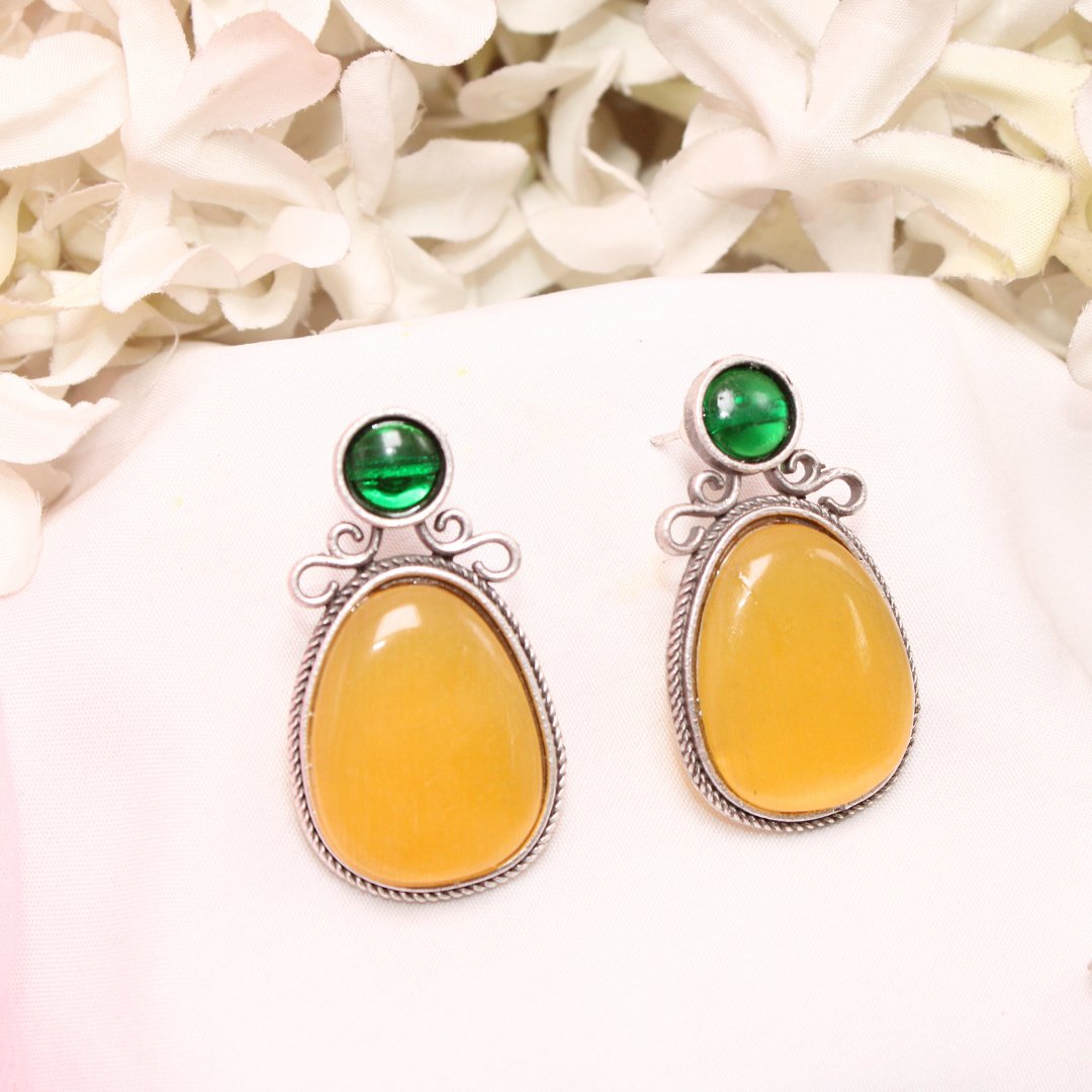 KIYA MONALISA STONE STUD-YELLOW & GREEN -EARRING