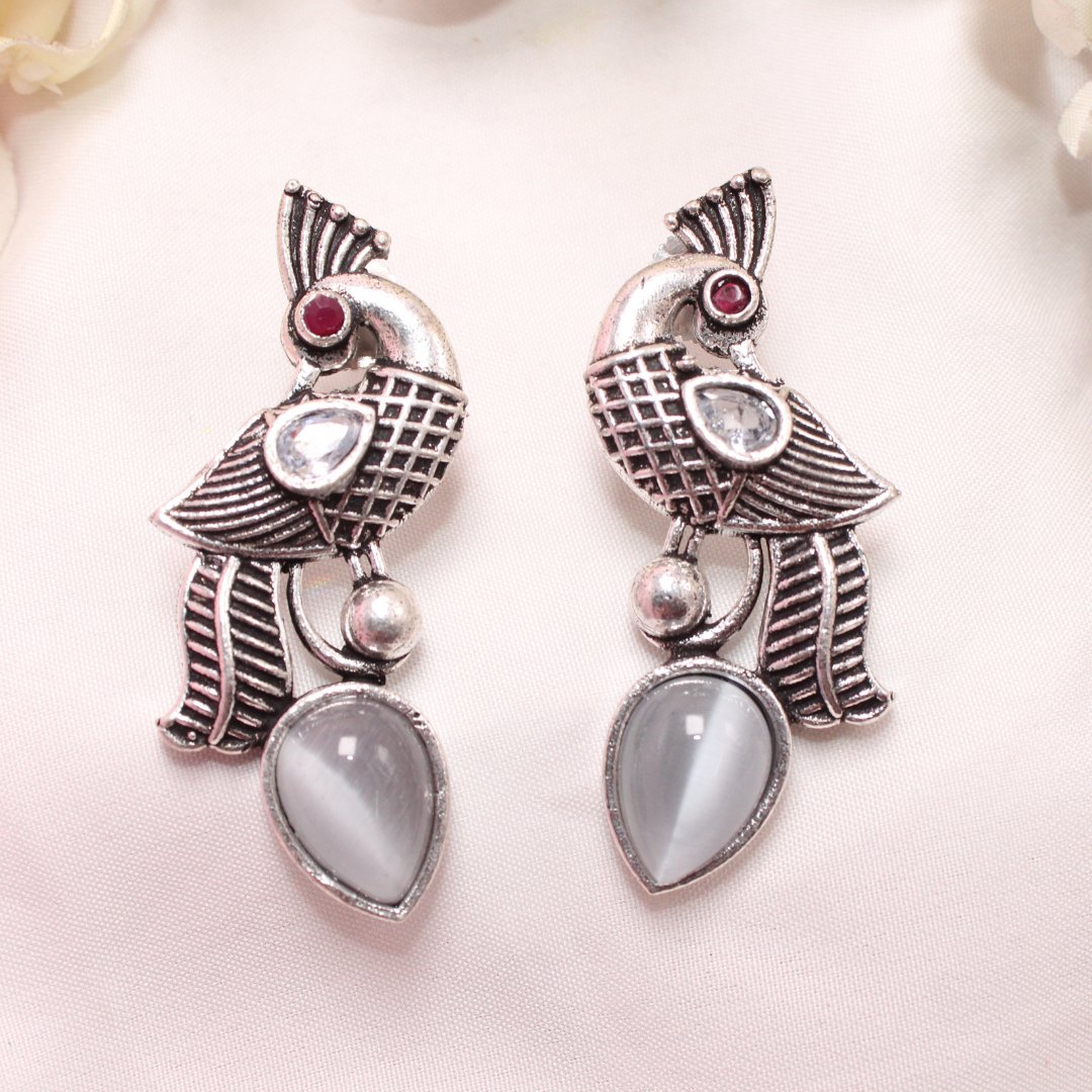 MAYUR MOH STUD-GREY -EARRING