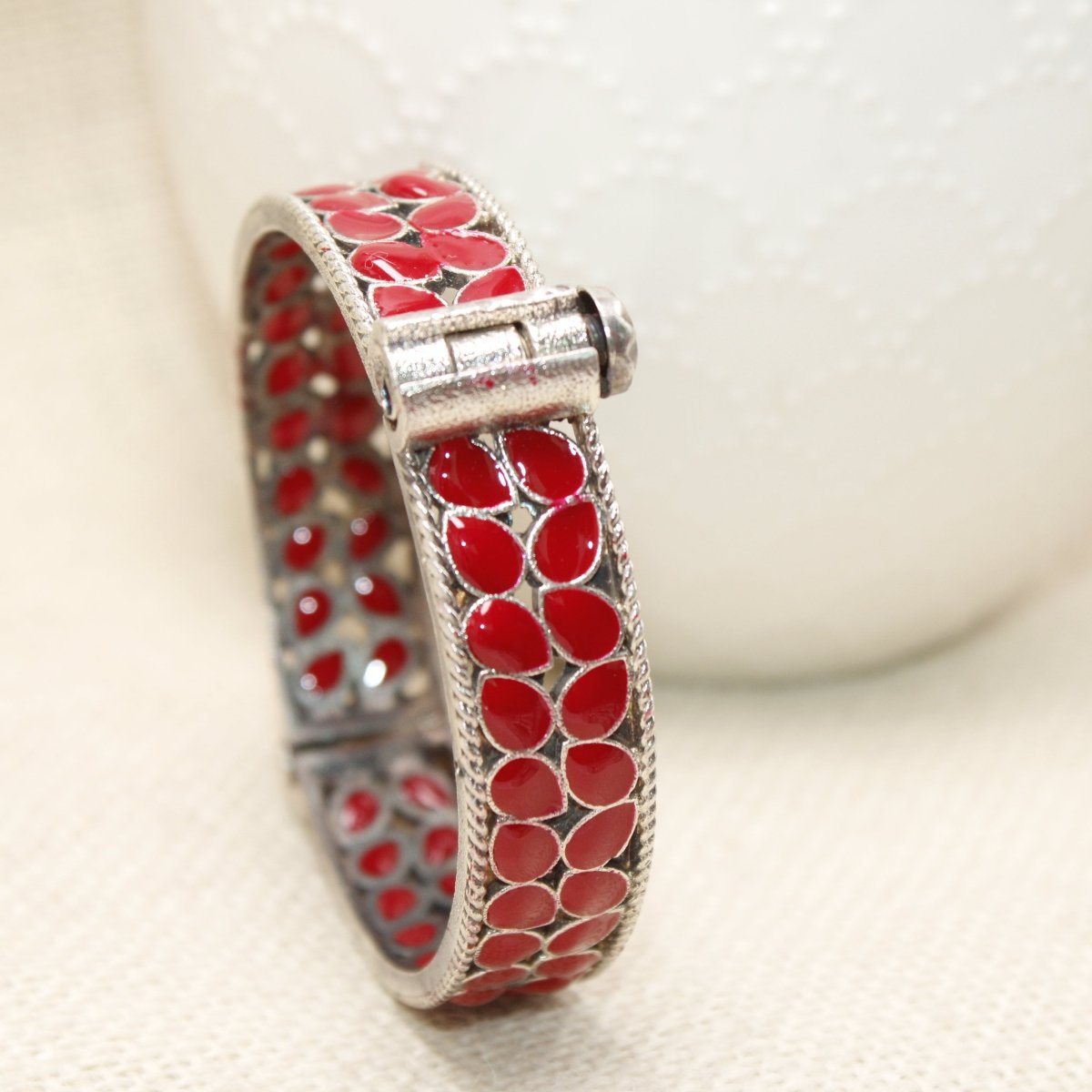 MEENAKARI LEAF PATTERN KADA - RED - kada