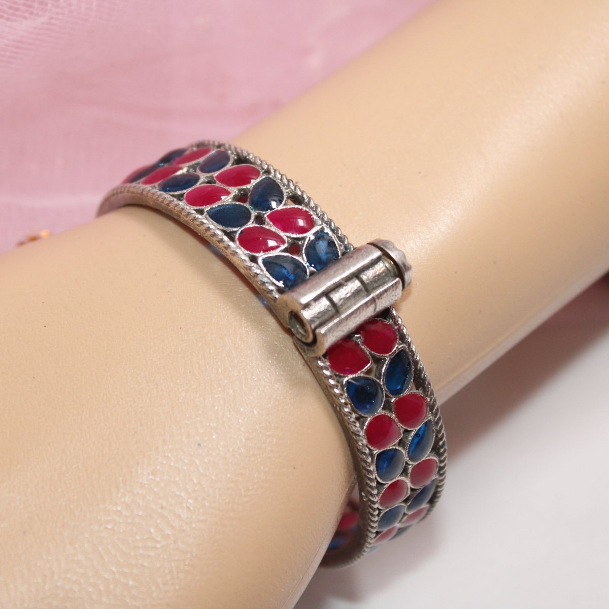 MEENAKARI LEAF PATTERN KADA - RED & BLUE - kada