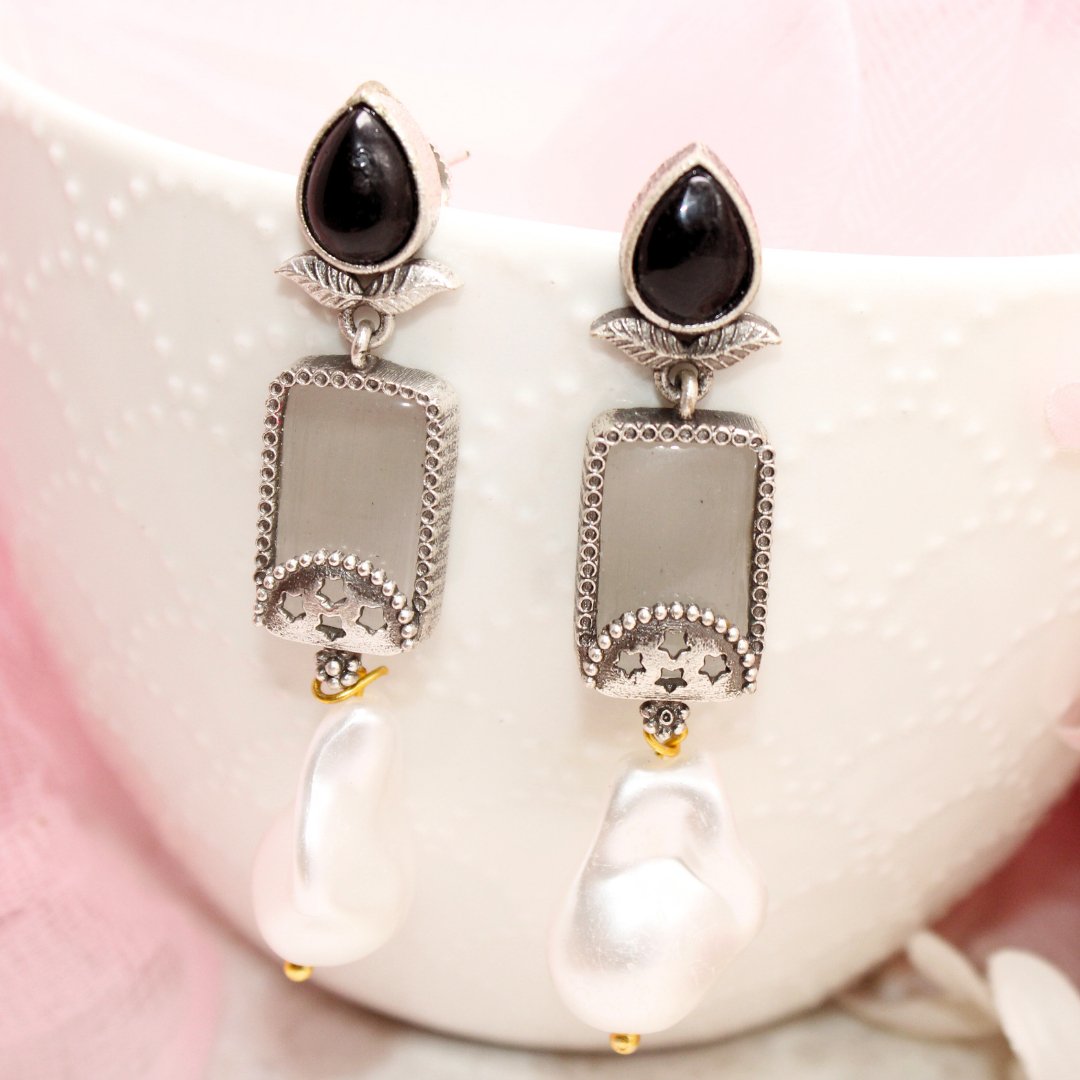 MONALISA STONE DANGLER - BLACK & GREY - EARRING