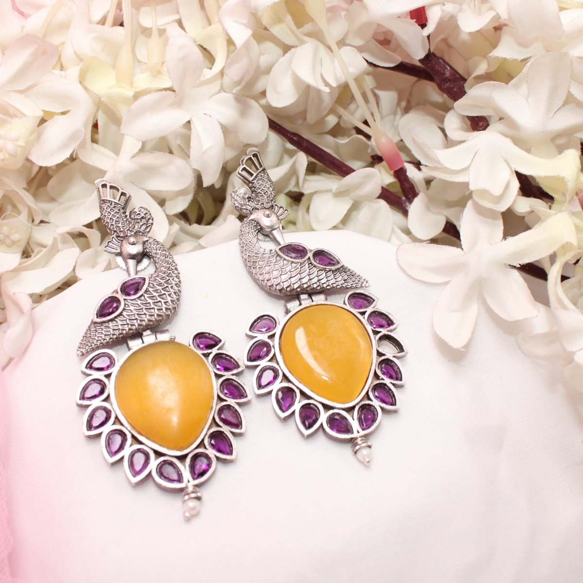 MOR NAGINA SILVER LOOK ALIKE EARRING-YELLOW -EARRING