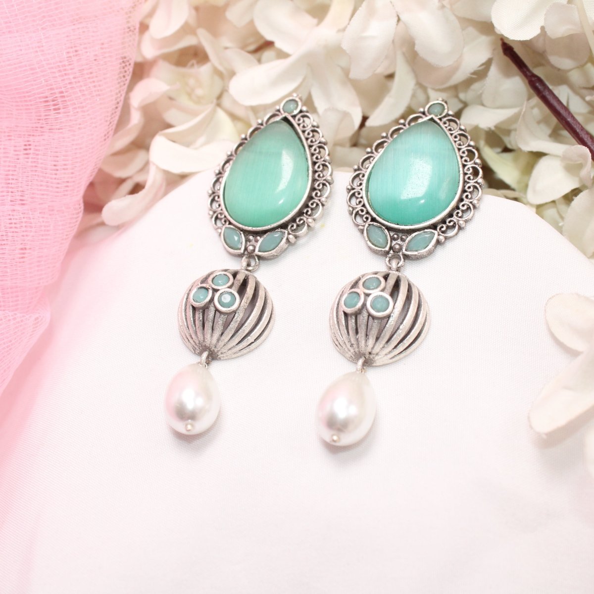 NAGINA MEERA SILVER LOOK ALIKE EARRING-MINT -EARRING