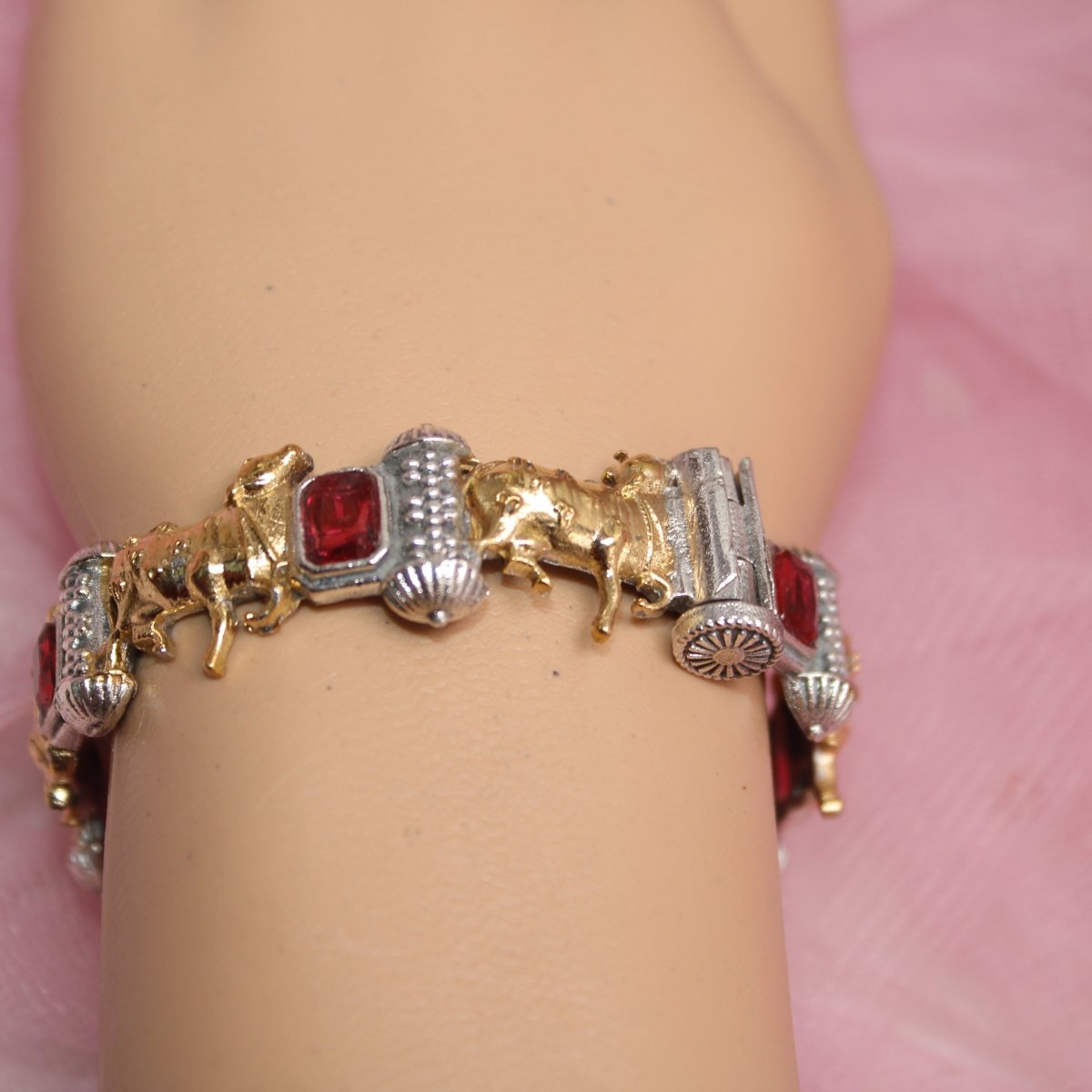 NANDI DUAL TONE BRACELET-RED-SINGLE KADA -kada