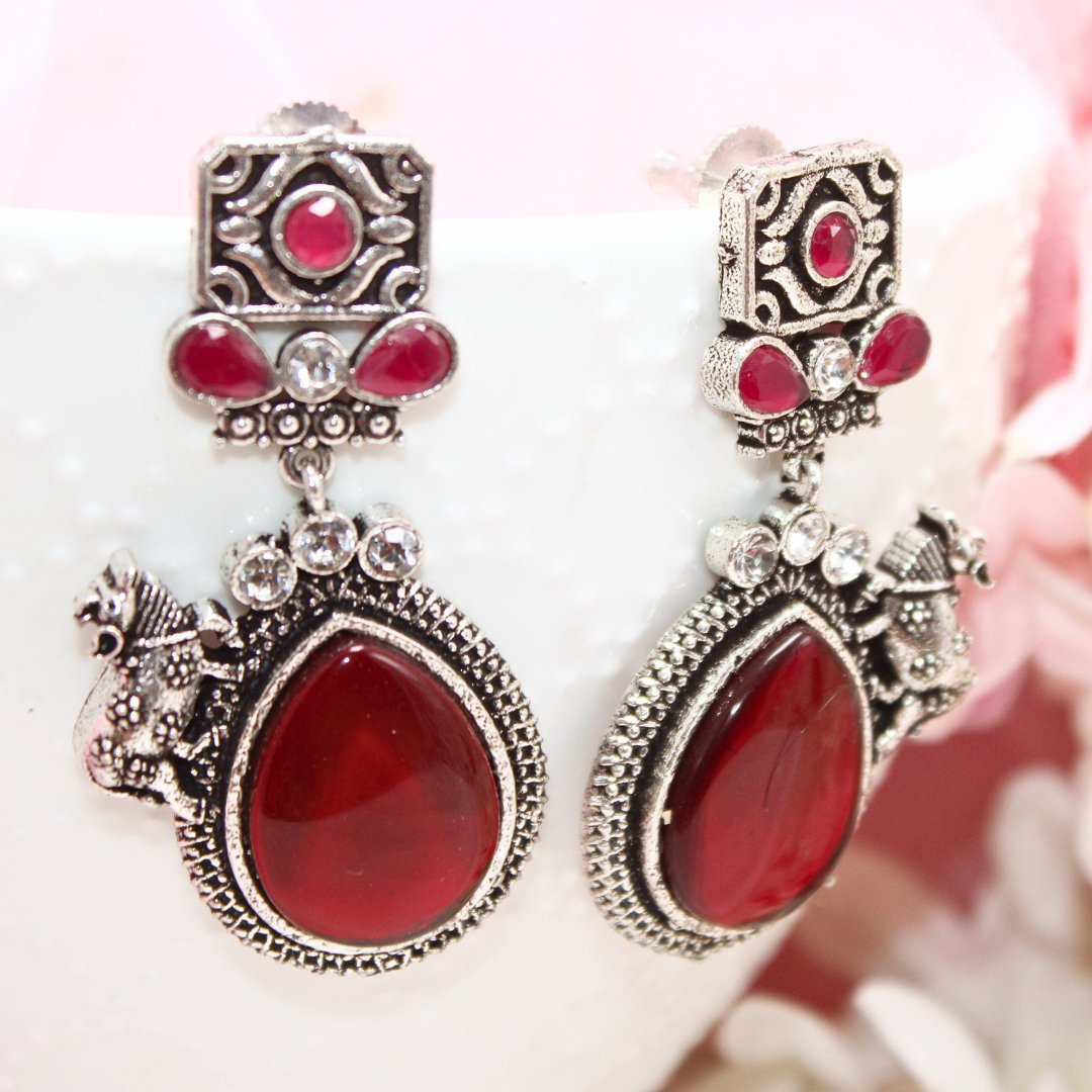 NANDI EARRING - MAROON - EARRING