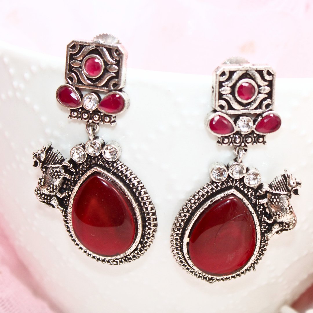 NANDI EARRING - MAROON - EARRING