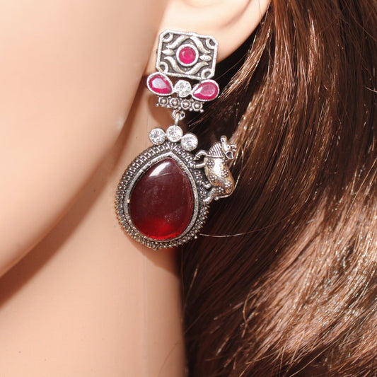 NANDI EARRING - MAROON - EARRING