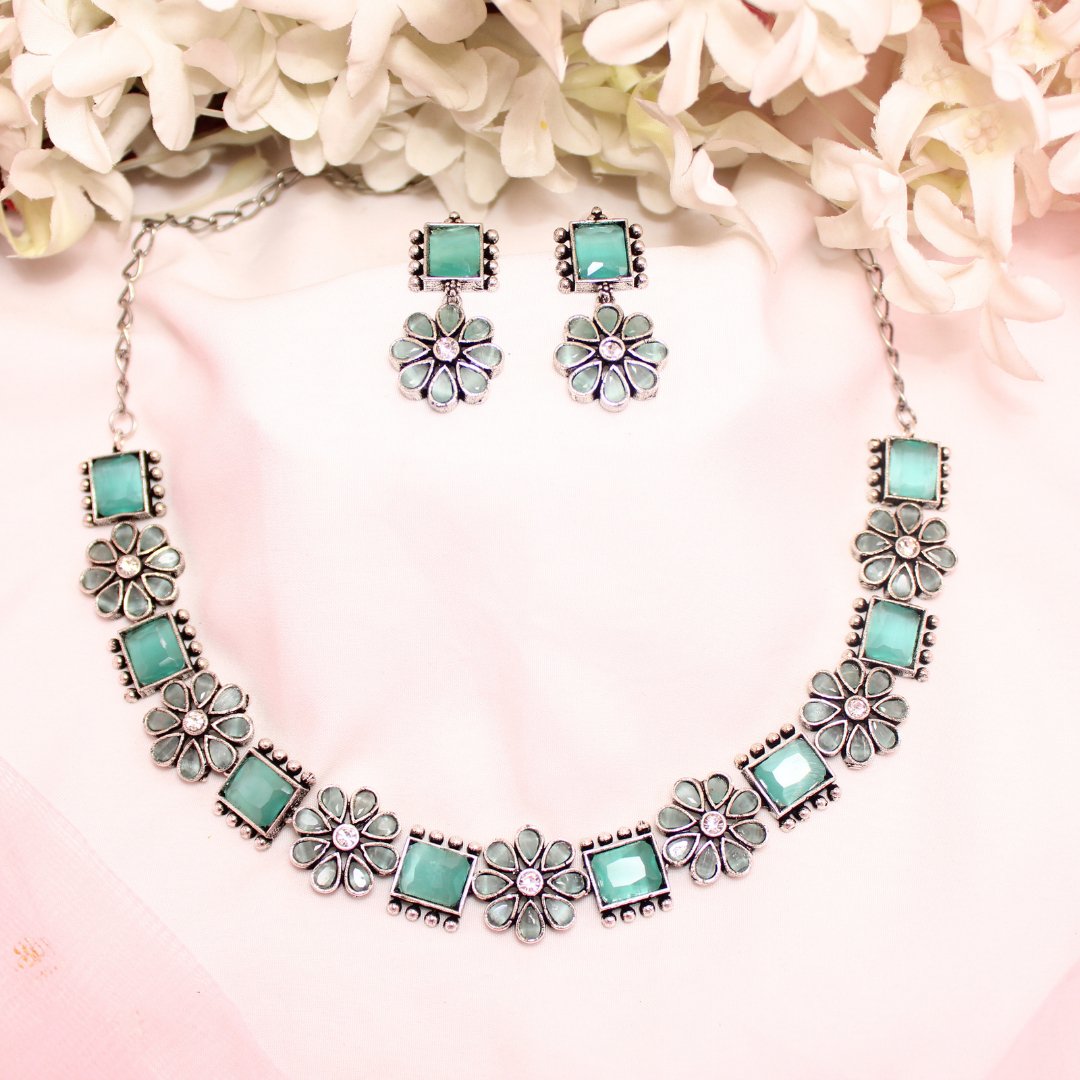 NARGIS FLOWER STONE NECKLACE SET-TURQUOISE -Necklaces