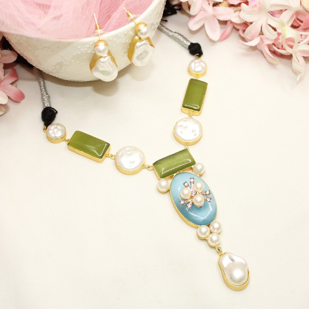 NATURAL STONE LOOK PASTEL NECKLACE - GREEN & BLUE - Necklaces