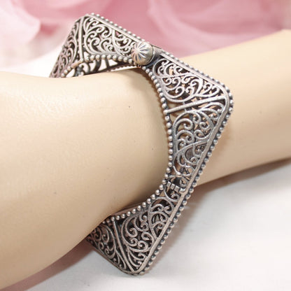 OXIDISED SILVER LOOK ALIKE KADA - SQUARE CURVE JAALI - kada