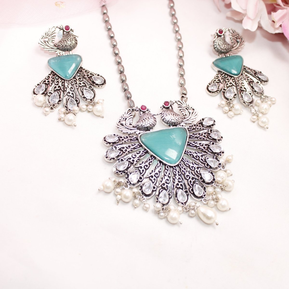 PANKH - SILVER LOOK ALIKE PENDANT SET - TURQUOISE - Charms & Pendants