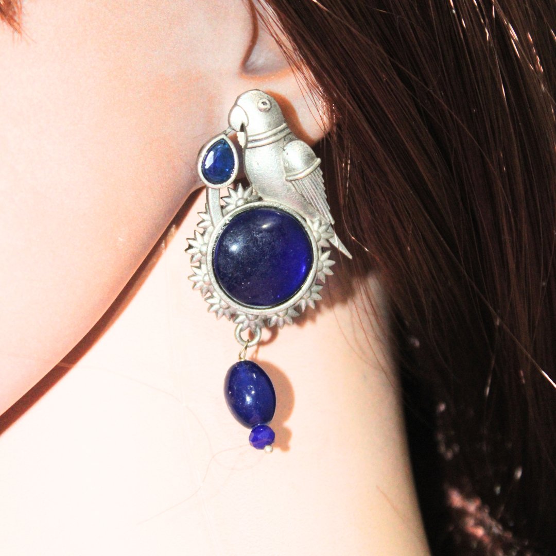 PARROT WITH ROUND MONALISA STONE EARRING-BLUE -Earrings