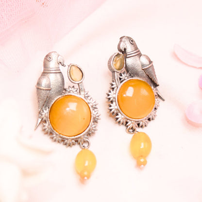 PARROT WITH ROUND MONALISA STONE EARRING-YELLOW -Earrings