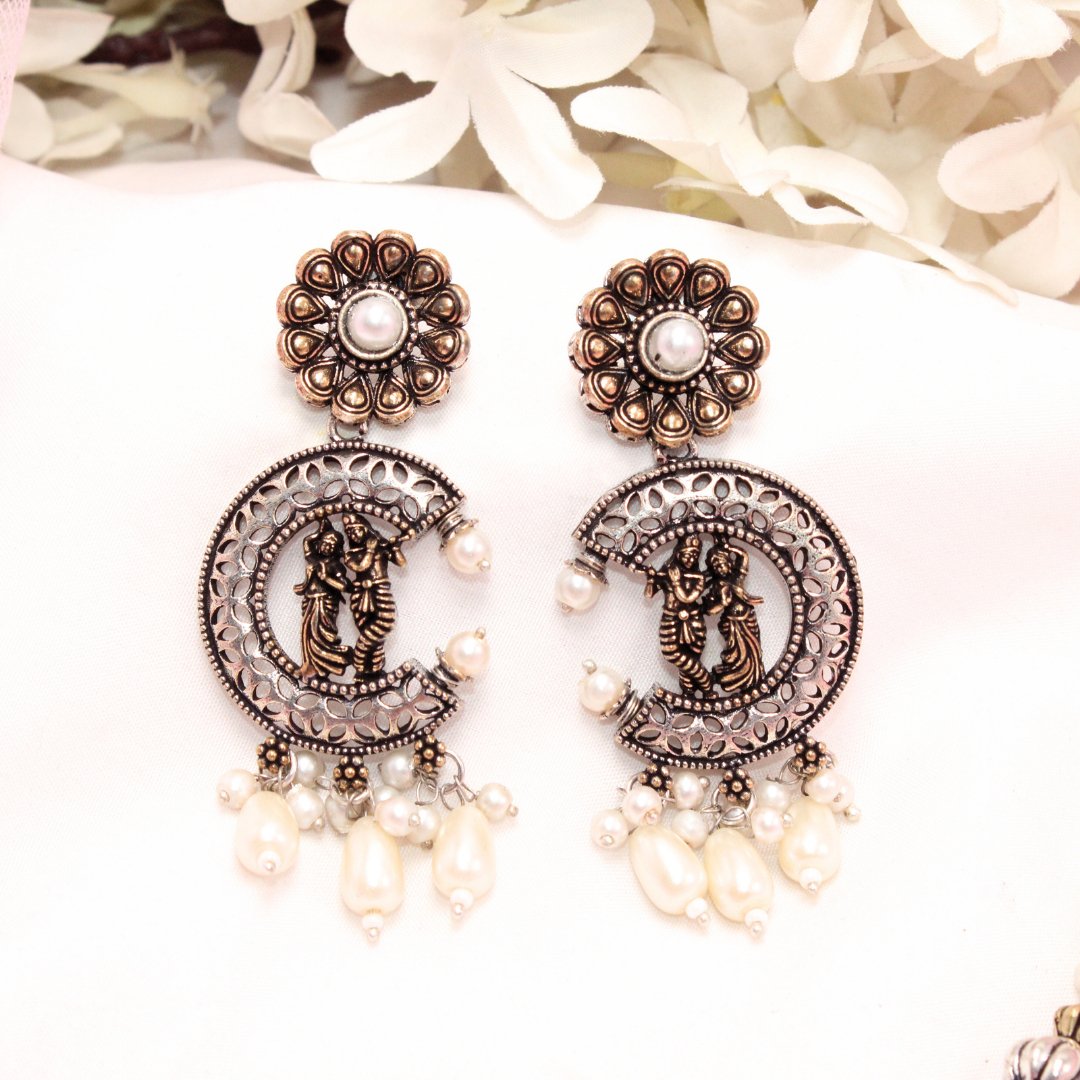 RADHA-KRISHAN DUAL-TONE PENDANT SET- WHITE -Charms & Pendants